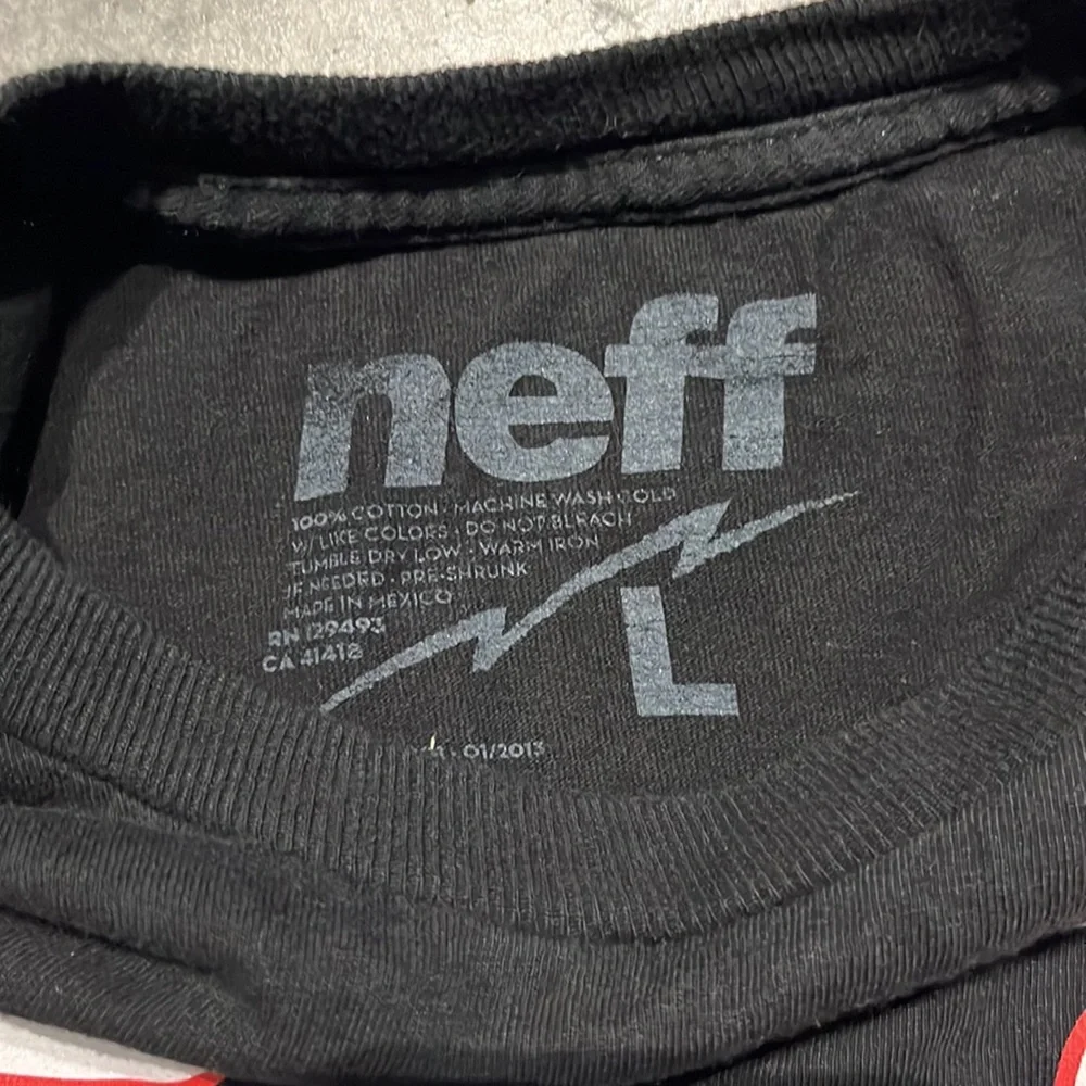 Neff Legit Tee L - Picture 3 of 3